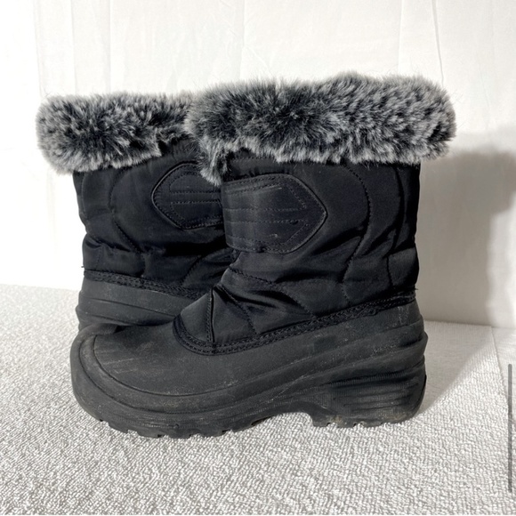 Ice Fields Black Insulated Short Winter Boots With Faux Fur Trim Ankle Boots 7 - Picture 11 of 14